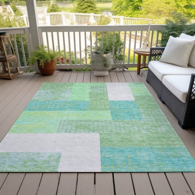 Machine Washable Indoor/ Outdoor Modern Blocks Chantille Rug