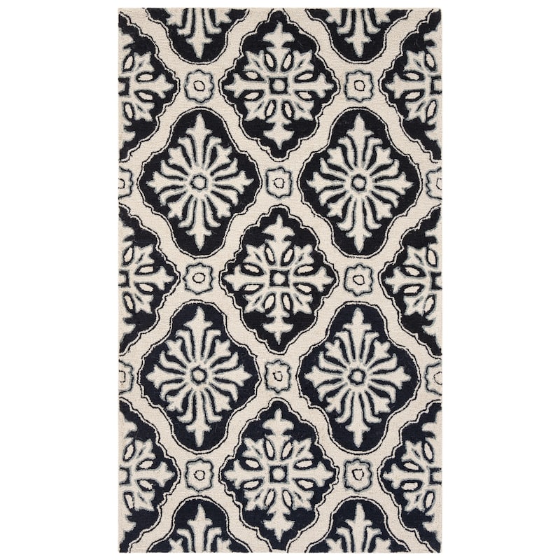 SAFAVIEH Handmade Easy Care Vaxhide Oriental Rug - 3' x 5' - Black