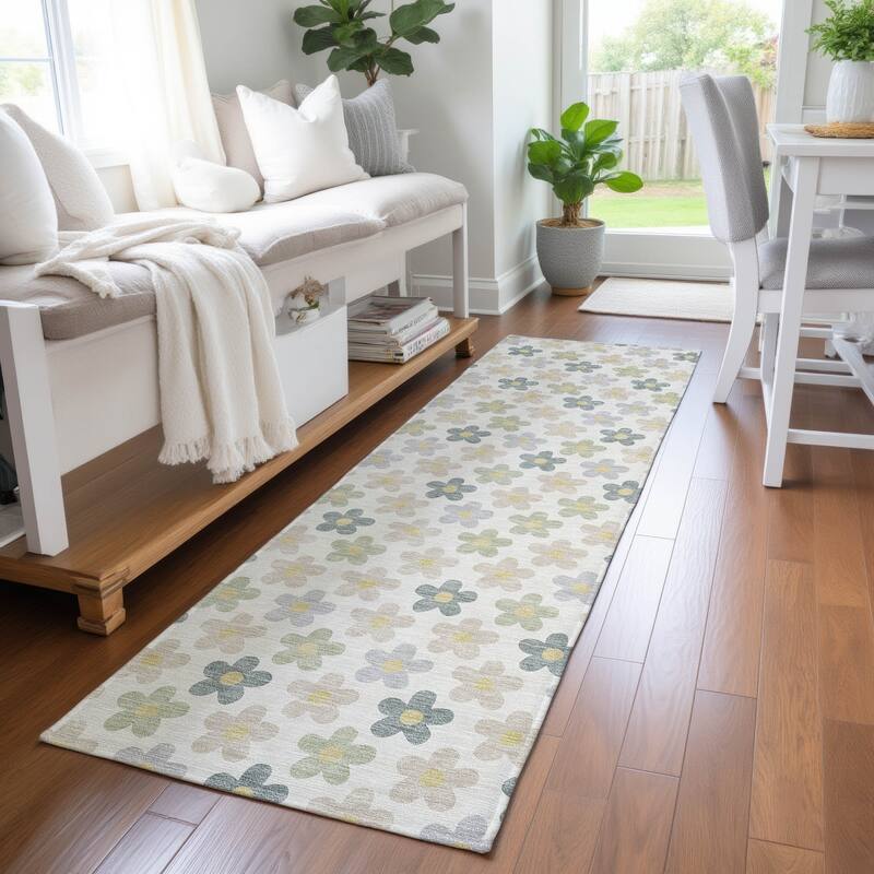 Machine Washable Indoor/ Outdoor Floral Kechi Chantille Rug
