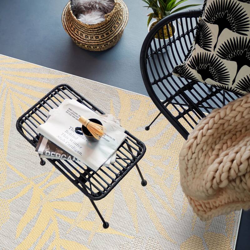Contemporary Tropical Leaves Indoor/Outdoor Flatweave Waterproof Backyard Patio Area Rug