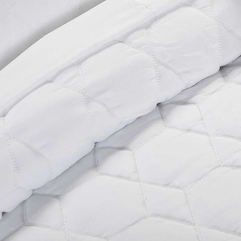 4 Piece Honeycomb Quilt Set by HULALA HOME