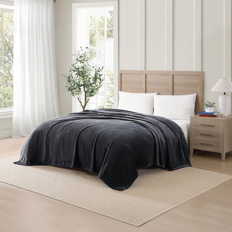 Tommy Hilfiger Solid Ultra Soft Plush Reversible Blanket - Grey - Twin