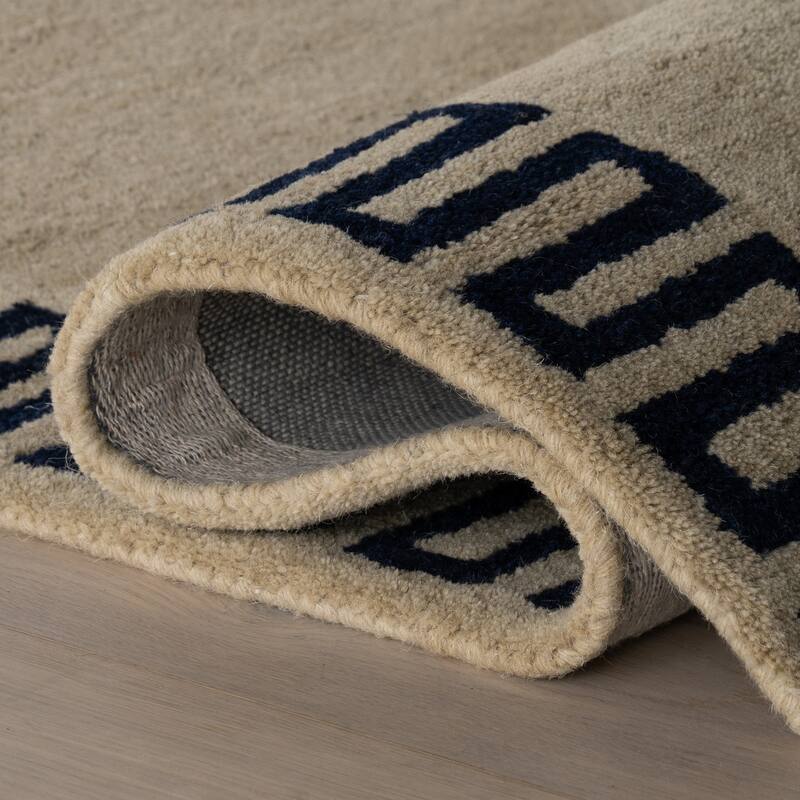 Nuloom Renata Fleuron Bordered Wool Rug