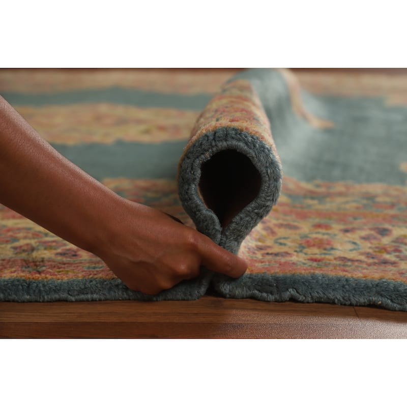 Hand Knotted Oriental 100% Wool Carpet Traditional Medallion Navy Blue & Blues Kerman Area Rug - 8' 9'' X 5' 10''