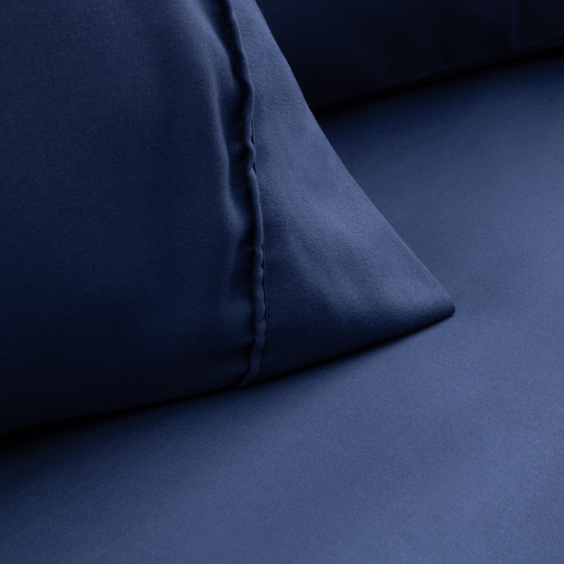 Solid 4 Piece Queen Navy Sheet Set