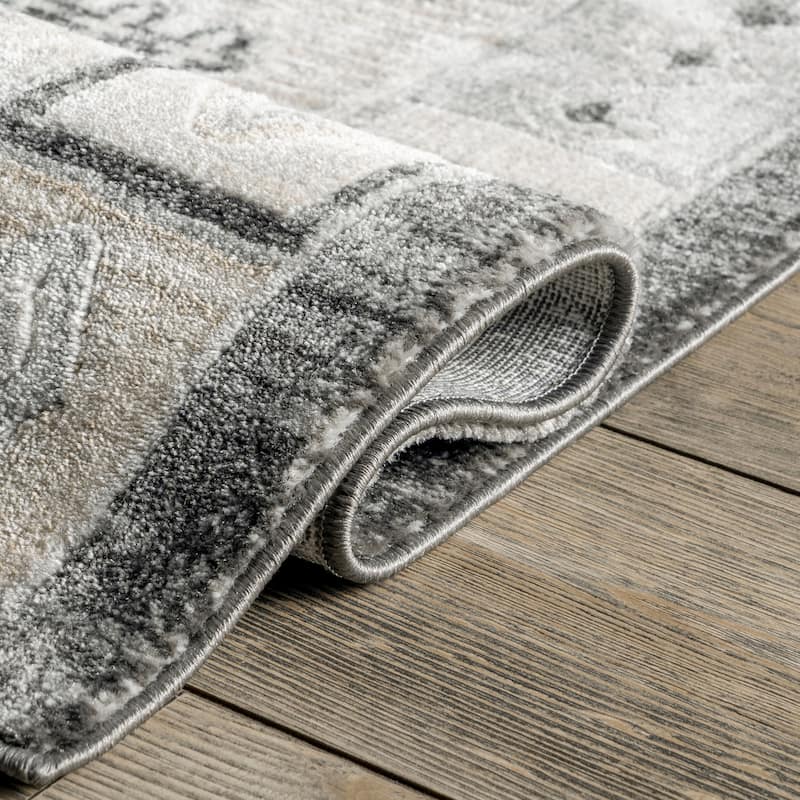 Nuloom Hunter Tribal Area Rug