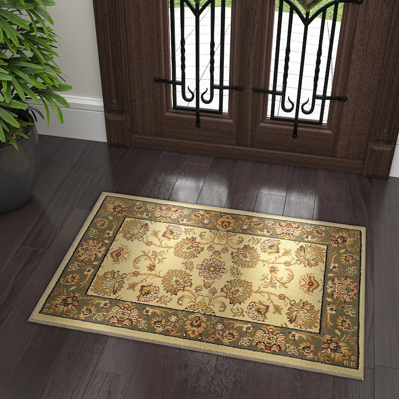 Soho Traditional Floral Oriental Indoor Area Rug - 2' x 3' - Ivory
