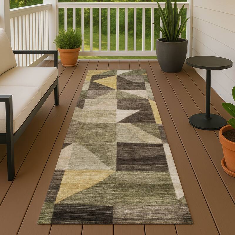 Machine Washable Indoor/ Outdoor Geo Rubi Chantille Rug - Fern - 2'3" x 7'6"