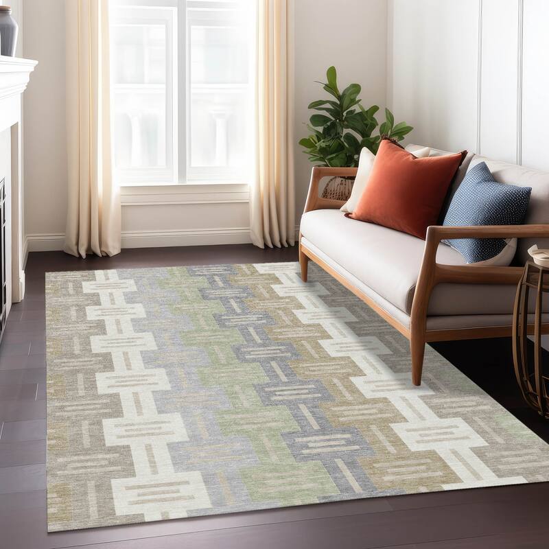 Machine Washable Indoor/ Outdoor Modern Wamego Chantille Rug