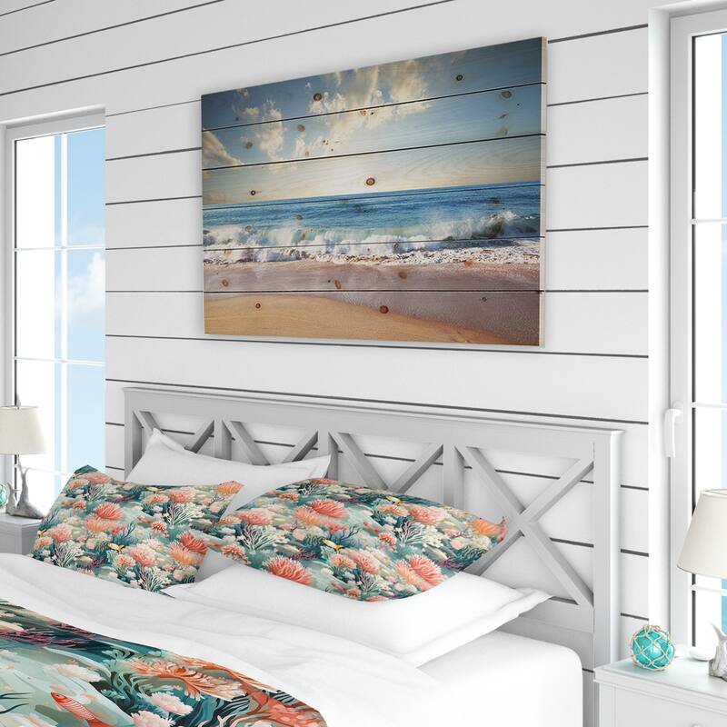 Designart "Coastal Coral Reef Coastal Pattern I" Abstract bedding covert set with 2 shams