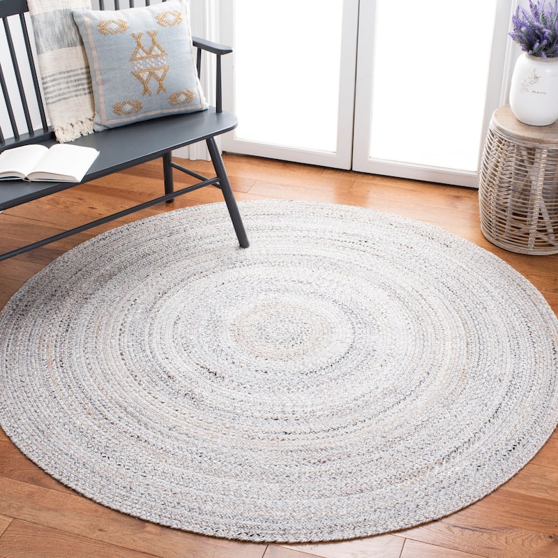 SAFAVIEH Braided Bjarnrin Flatweave Rug - 6' Round - Grey