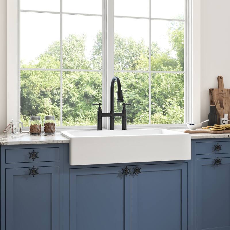 Farmhouse Apron Front Ceramic Kitchen Sink - White