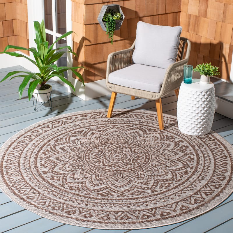 SAFAVIEH Courtyard Fran Mandala Indoor/ Outdoor Waterproof Patio Backyard Rug - 6'7" Round - Light Beige/Light Brown