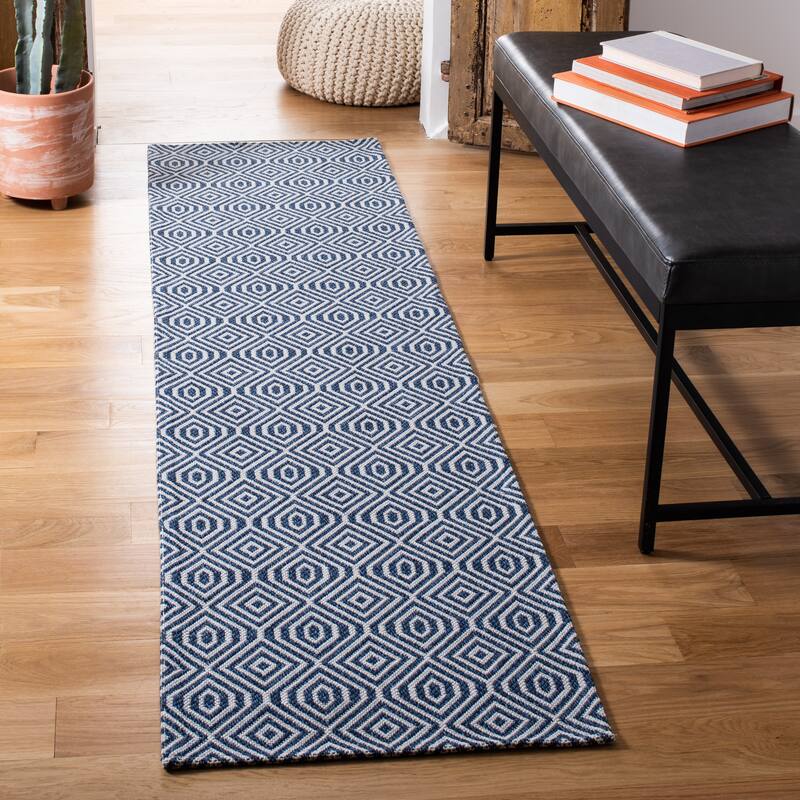 SAFAVIEH Augustine Goda Contemporary Cotton Rug - 2' x 8' Runner - Navy/Light Grey