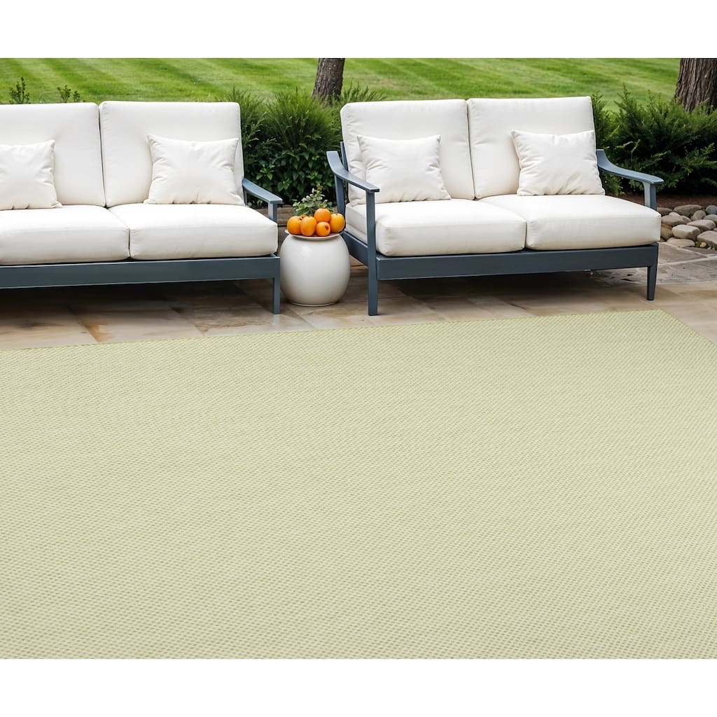 HomeRoots Contemporary Rectangle Outdoor Rug - 9' X 12'