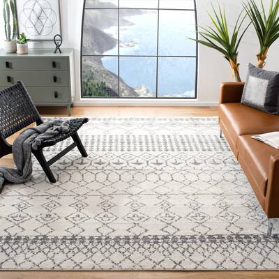 SAFAVIEH Tulum Giorgina Rustic Moroccan Boho Tribal Rug