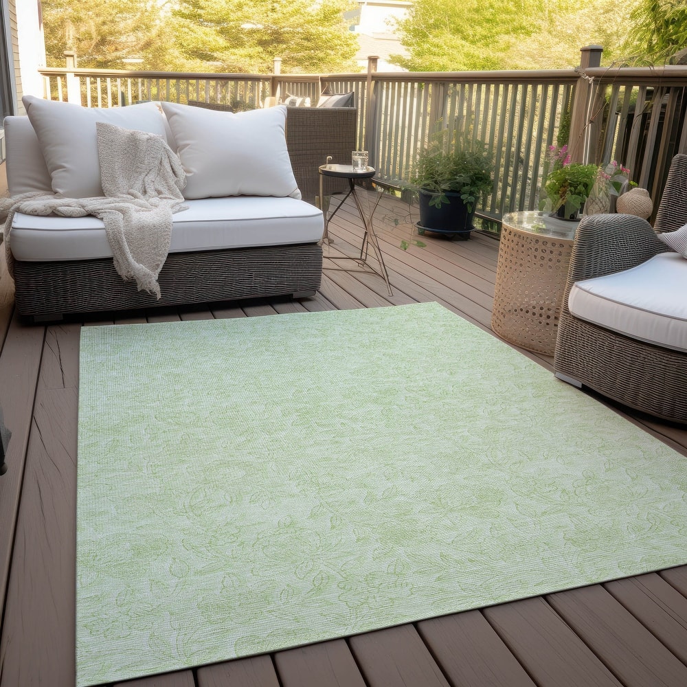 Machine Washable Indoor/ Outdoor Chantille Floral Farmhouse Rug