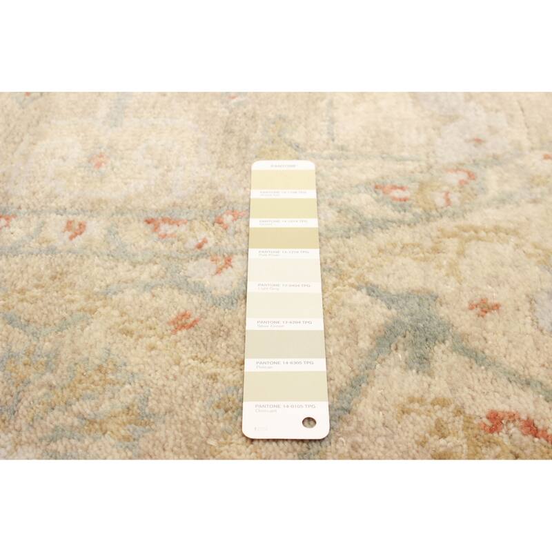 ECARPETGALLERY Hand-knotted Jules Serapi Light Khaki Wool Rug - 6'0 x 6'0