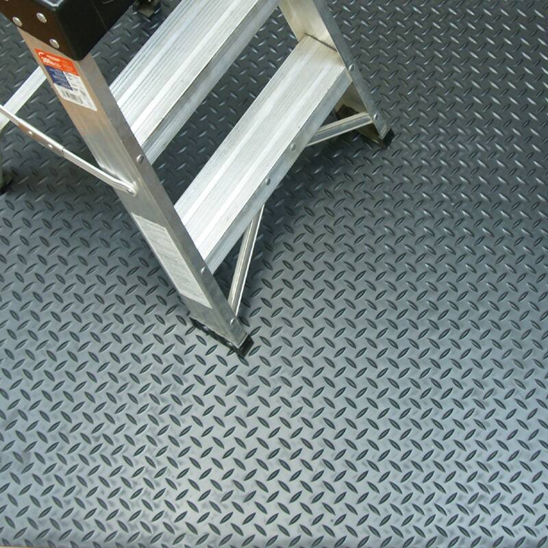 Goodyear Diamond-Plate Rubber Flooring -- 3.5mm x 36" x 10ft - Black - 36x120