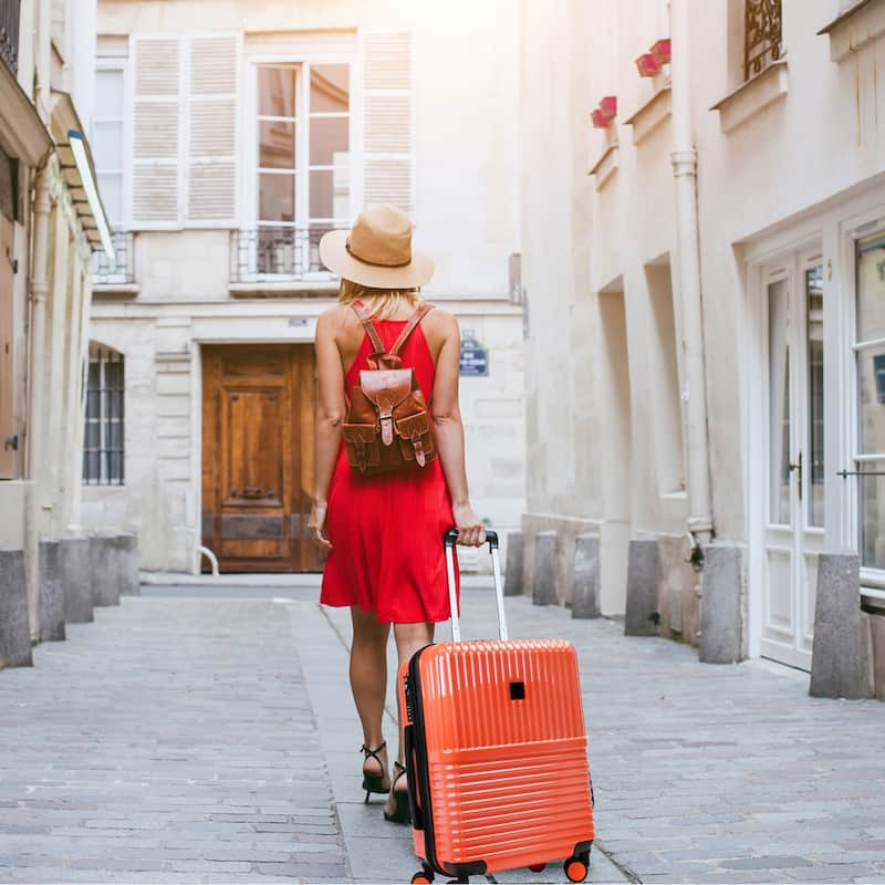 Lightweight Expandable 20-Inch Hardside Spinner Suitcase with TSA Lock