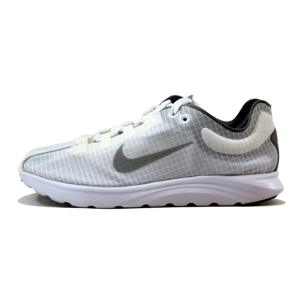 nike mayfly size 5