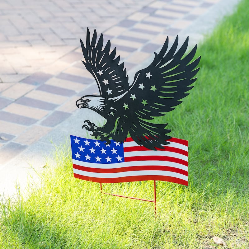Glitzhome 29.75"H Patriotic/ Americana Metal Eagle Silhouette & Flag Yard Stake