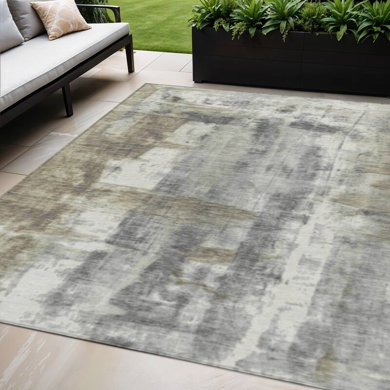 HomeRoots Abstract Transitional Rectangle Outdoor Rug - 5' X 8'