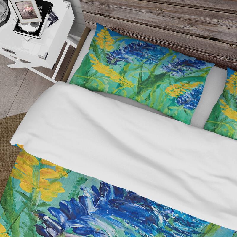 Designart 'Blue and Yellow Wild Flowers and Grass Gouache' Traditional Duvet Cover Set