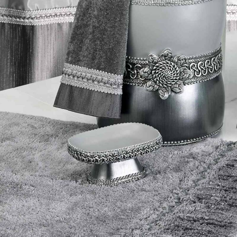 Avanti Linens Braided Medallion Rug