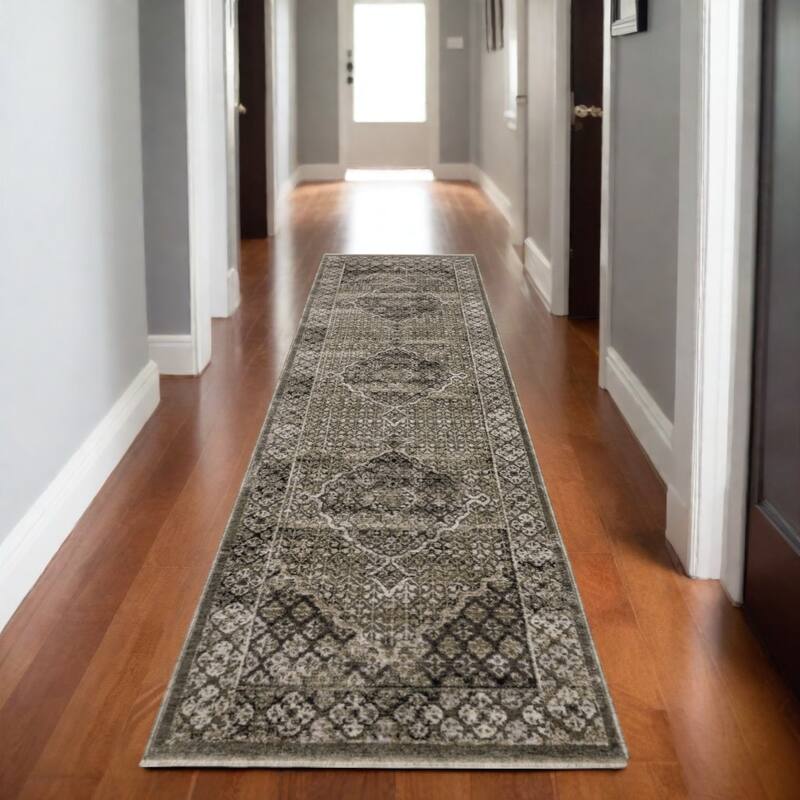HomeRootsMedallion Traditional Rectangle Area Rug - 92.52' X '26.77' X '0.32