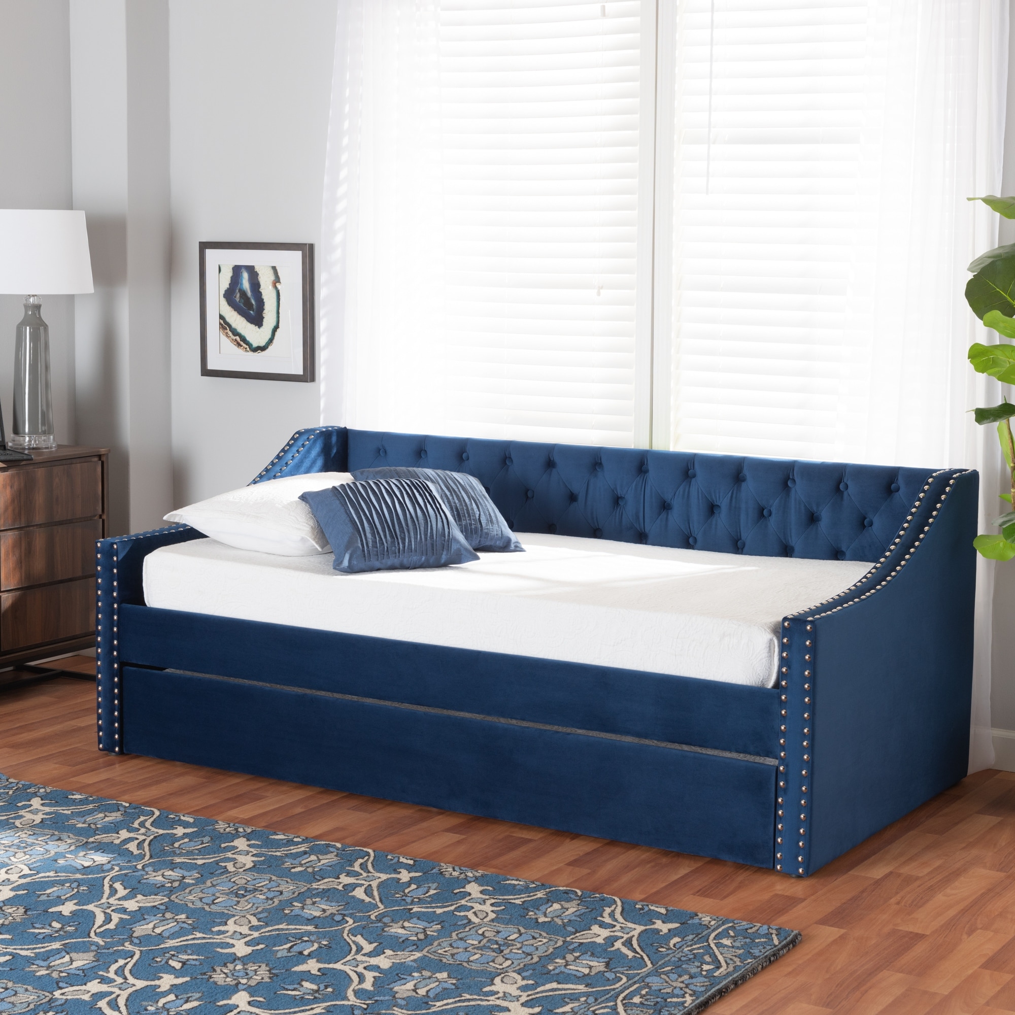 Raphael Modern Velvet Fabric Upholstered Daybed with Trundle