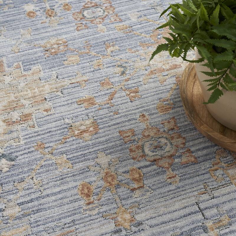 Nilu Power Loomed Distressed with Fringe Area Rug By HomeRoots - 8' x 10'