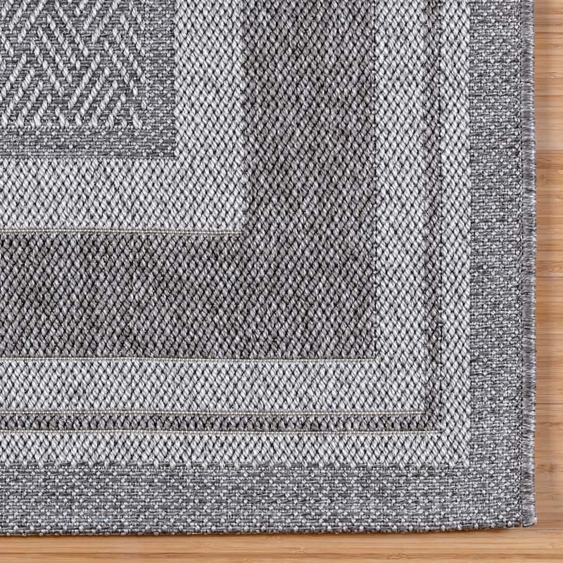 Gertmenian Ringley Luxury Thick Polypropylene Flatwoven Indoor/Outdoor Area Rug Collection