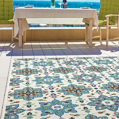 Sunice Traditional Oriental Floral Pattern Indoor/ Outdoor Area Rug