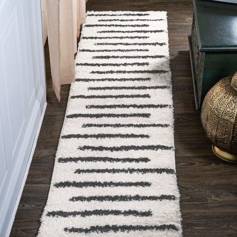 JONATHAN Y Cristo Berber Stripe Shag Area Rug