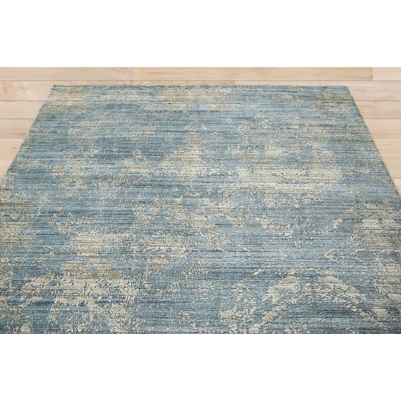 Hand Knotted Celadon Wool/Bamboo Silk Transitional Oriental Area Rug