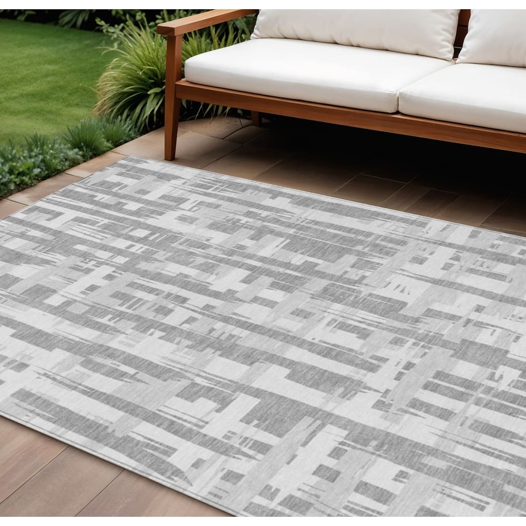 HomeRoots Striped Transitional Rectangle Outdoor Rug