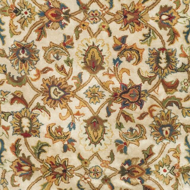 SAFAVIEH Handmade Classic Clotilda Traditional Oriental Wool Rug