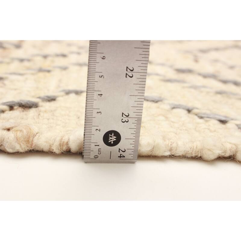 Sienna Cream Rug 5'6" x 7'6" - 5'6 x 7'6