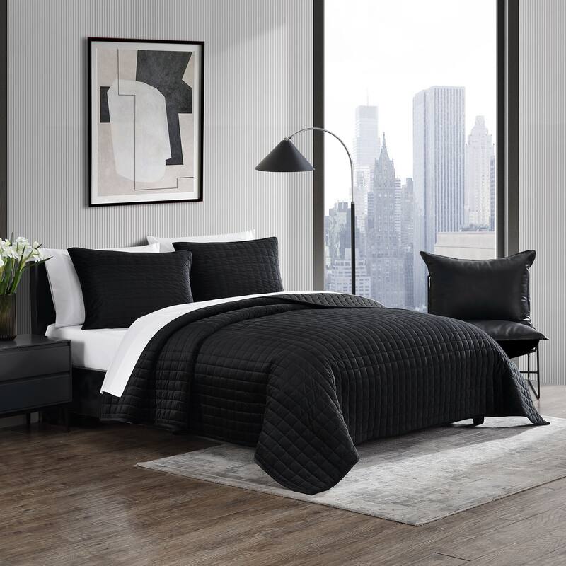 Vera Wang Diamond Velvet Black Reversible Quilt Set