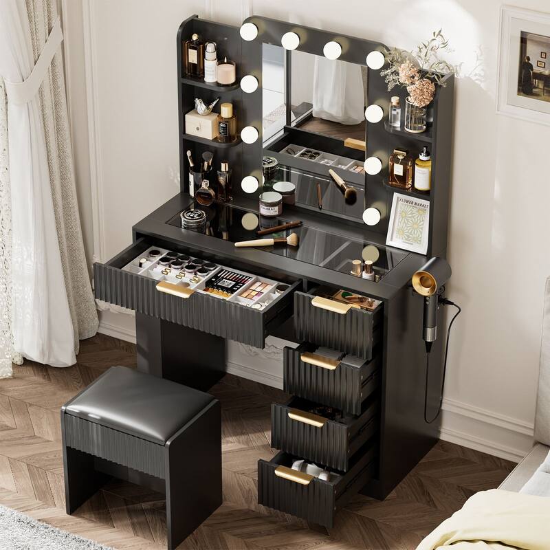 Meyreso Vanity Set With Lighted Mirror