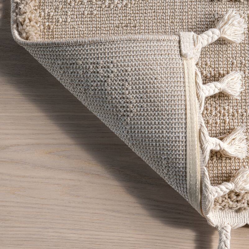 Nuloom Polina Geometric High-Low Tasseled Area Rug