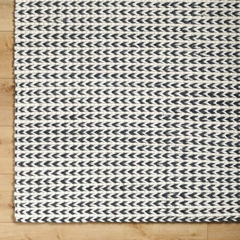 Livabliss Sundance Casual Dots Area Rug