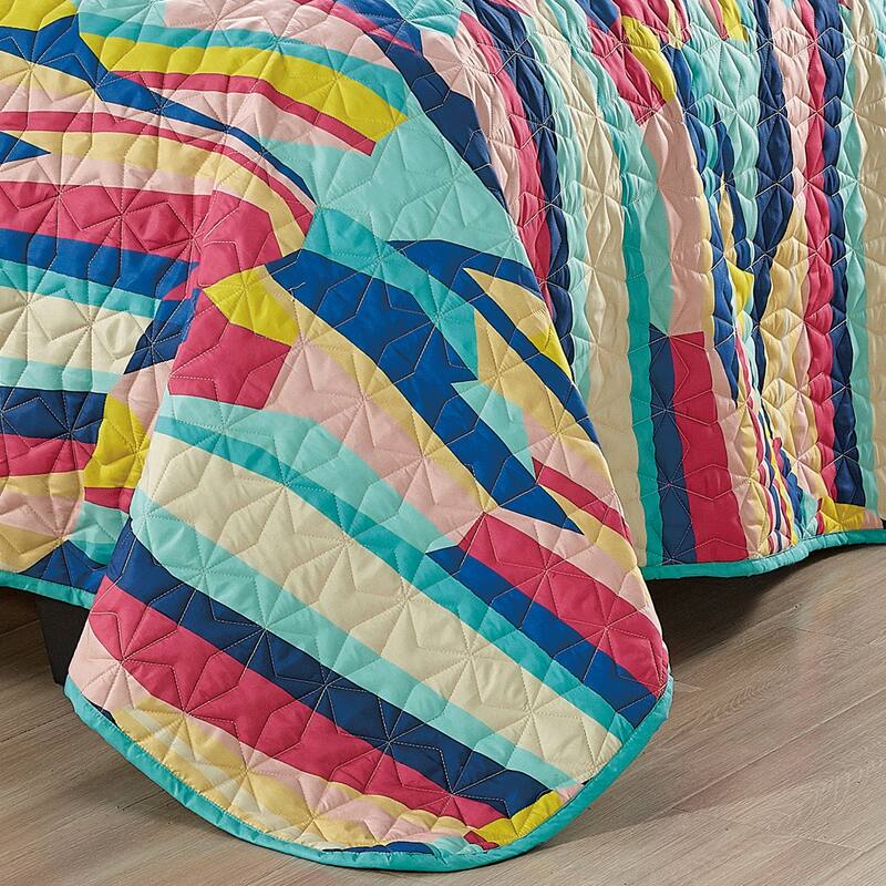 Kuniko Luxury 3 Piece Bedspread