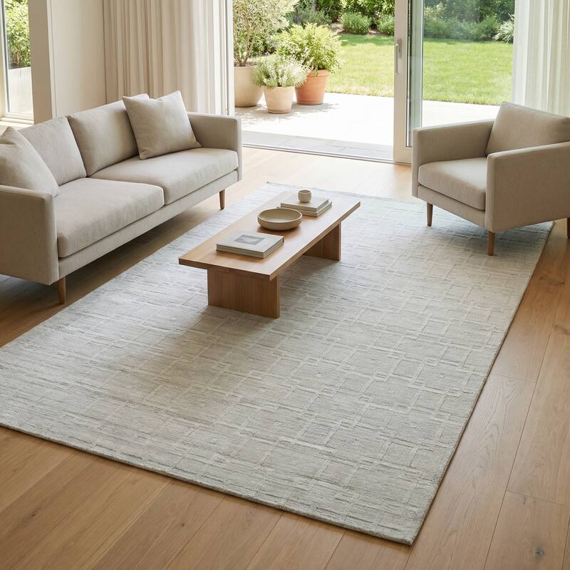 EXQUISITE RUGS Castelli Hand-loomed Bamboo Silk/Wool Ivory Area Rug.