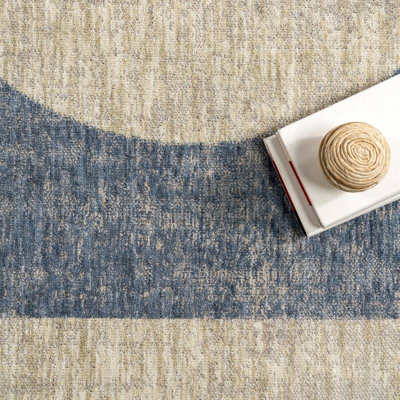 Nuloom Nyra Mid-Century Modern Geometric Area Rug