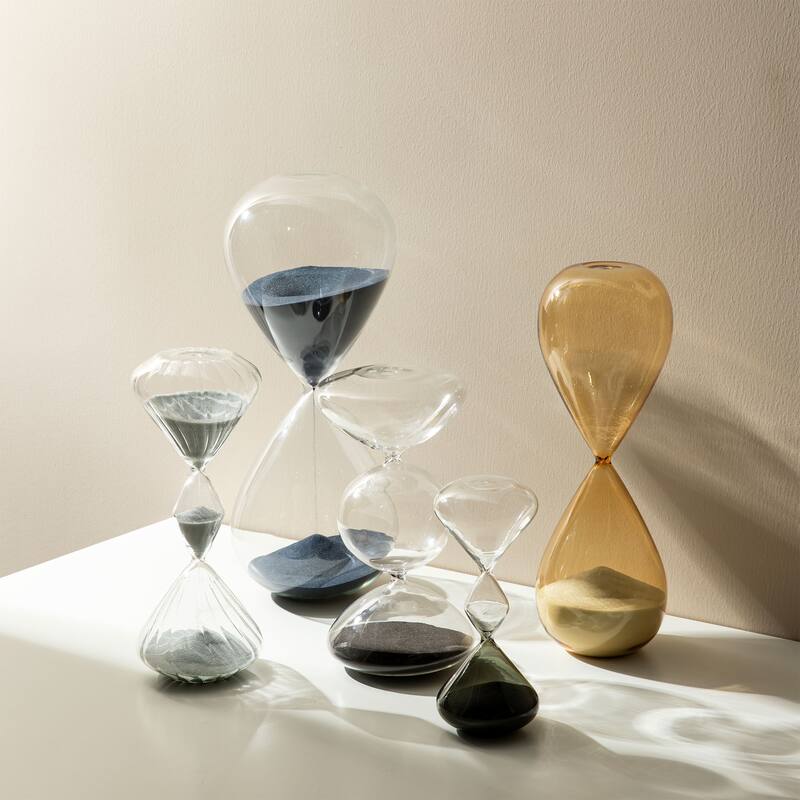 Glitzhome 13.5"H Double-layered Amber Hourglass with White Sand 30-Minute Sand Timers