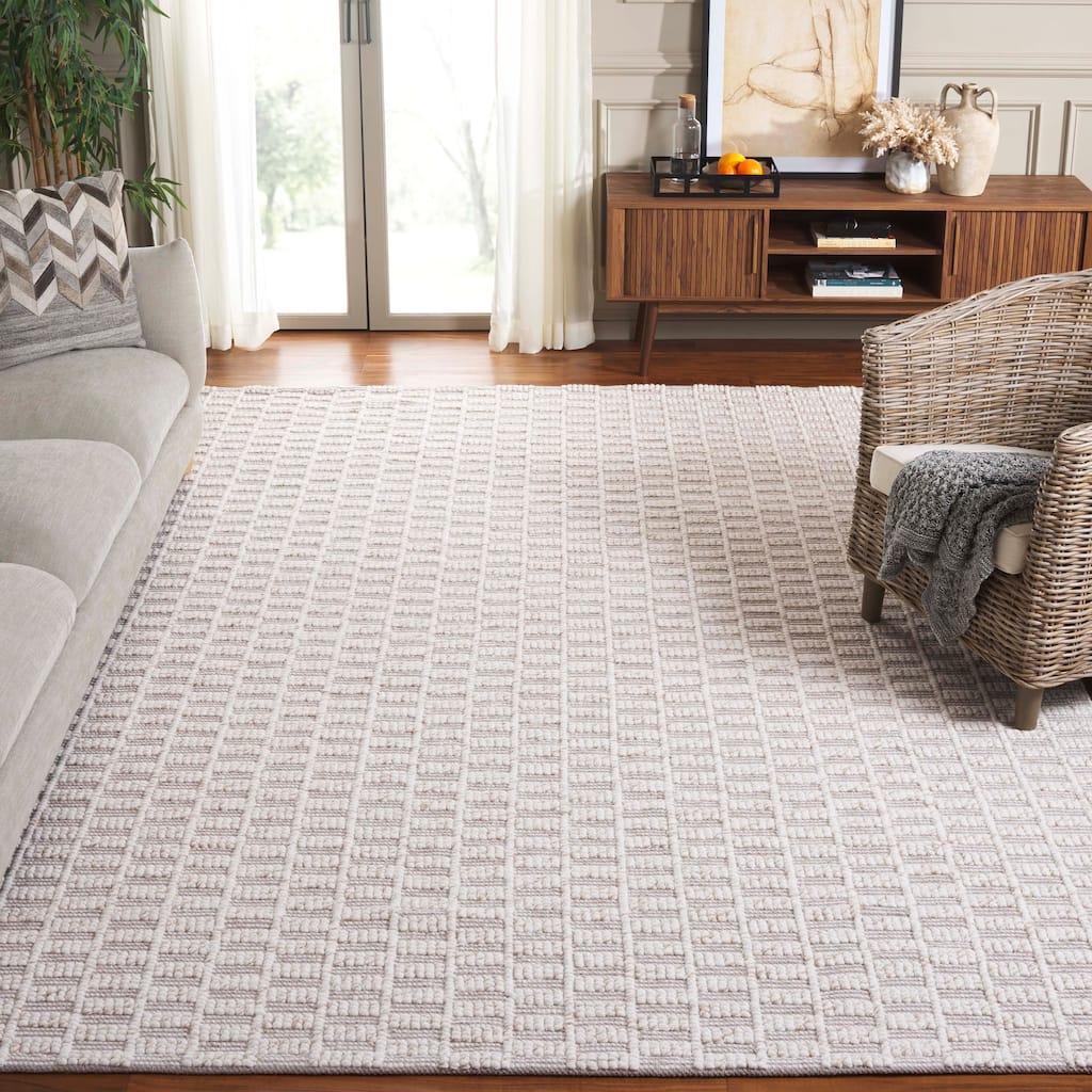 SAFAVIEH Hand-Loomed Natura Roselle Transitional Wool Rug