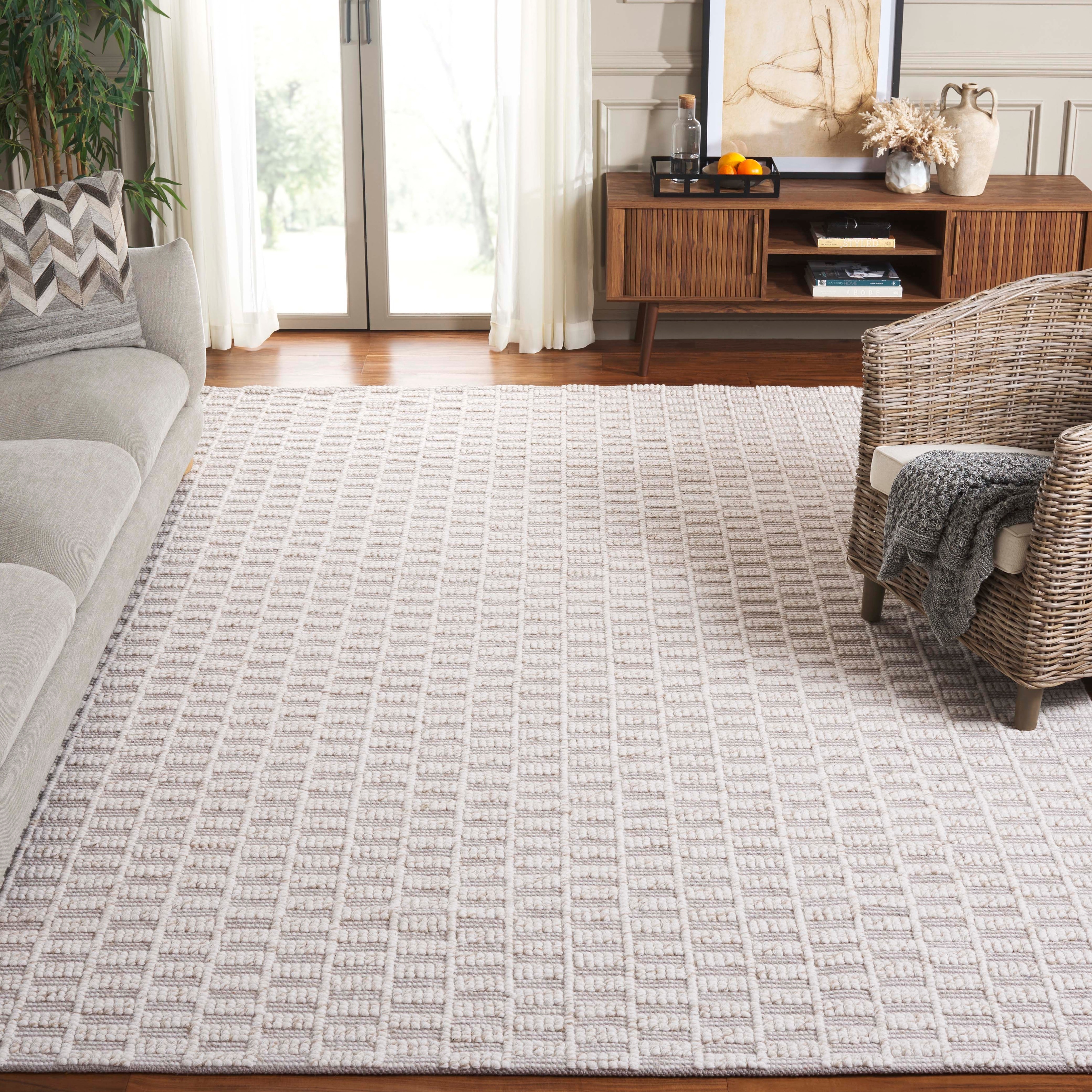SAFAVIEH Hand-Loomed Natura Roselle Transitional Wool Rug