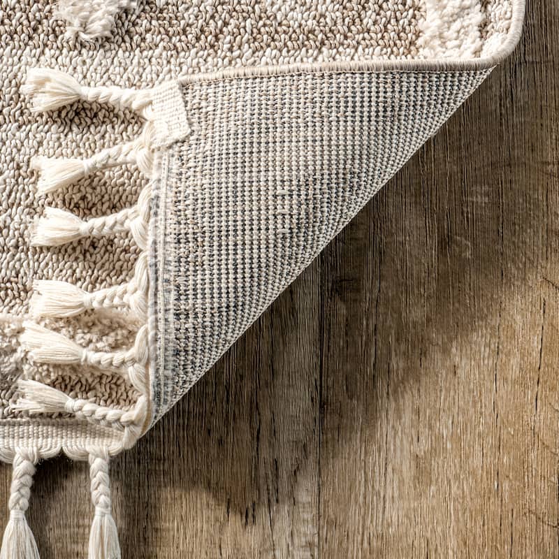 Nuloom Blanche Moroccan Lattice Tasseled Area Rug